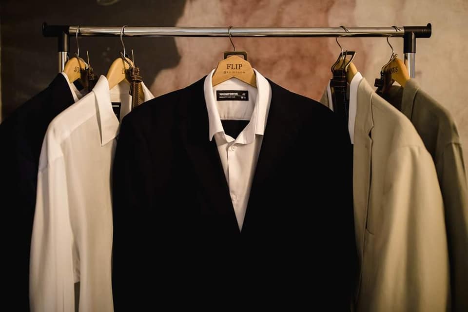 custom wooden hangers